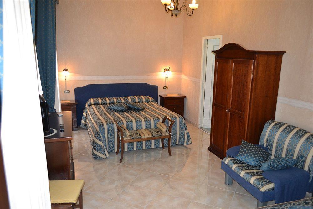 Toledo Bed & Breakfast Naples Exterior photo